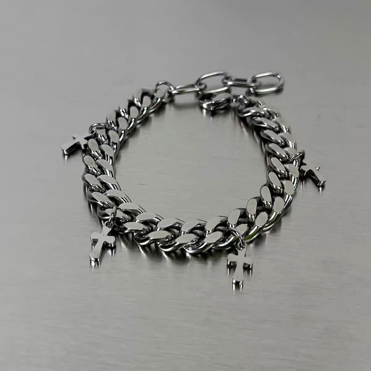 Cross Border Hit: Cuban Link B - Streetwear Brand Niche review and price